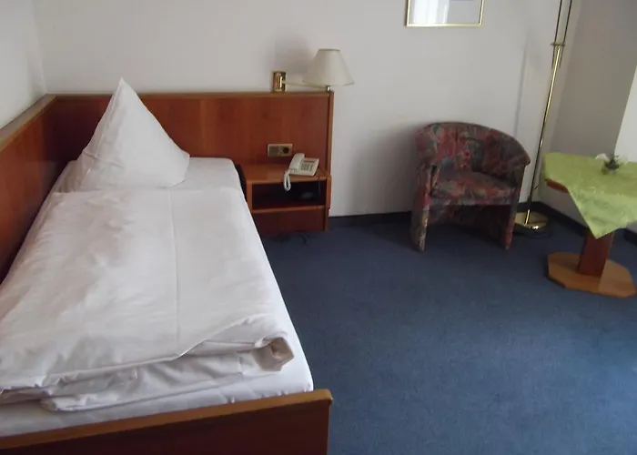 فندق Atrium Crimmitschau